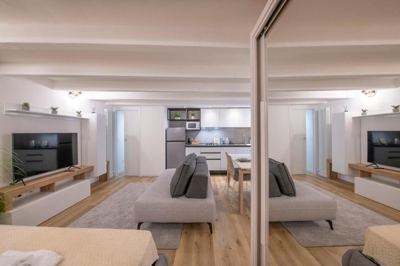Borsarihouse Wifi & Smarttv Apartment เวโรนา ภายนอก รูปภาพ