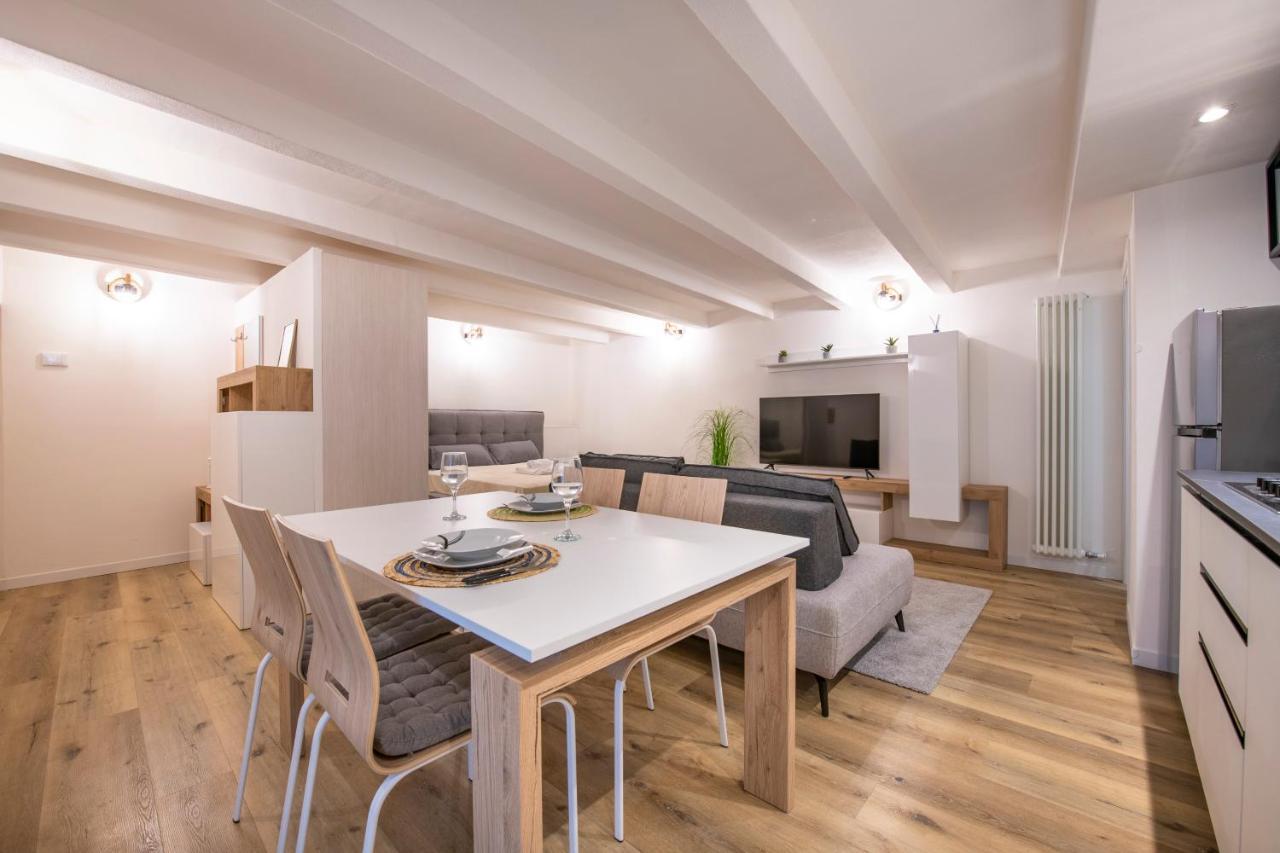 Borsarihouse Wifi & Smarttv Apartment เวโรนา ภายนอก รูปภาพ